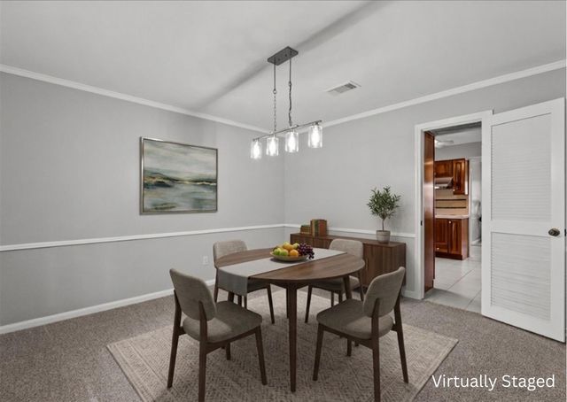 606 Forest Lake Drive, Seabrook, TX 77586