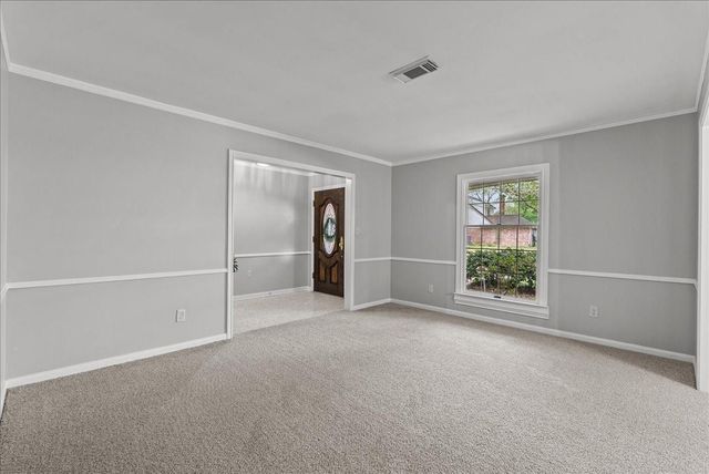 606 Forest Lake Drive, Seabrook, TX 77586