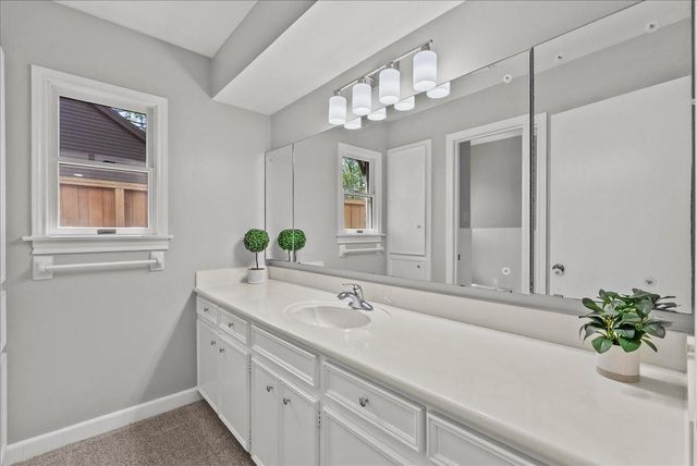 606 Forest Lake Drive, Seabrook, TX 77586