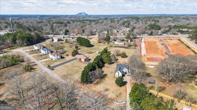 3955 Pucketts Road, Snellville, GA 30039