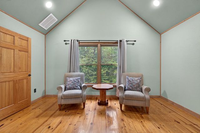 160 Acadia Drive, Ellijay, GA 30540