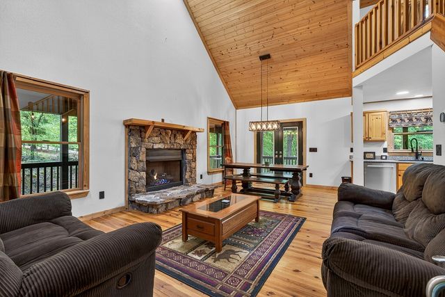 160 Acadia Drive, Ellijay, GA 30540