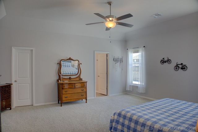 814 E Honolulu Place, Broken Arrow, OK 74012