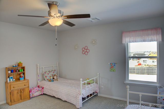 814 E Honolulu Place, Broken Arrow, OK 74012