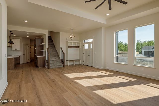 2538 N Cottage Hill Drive, Palmer, AK 99645