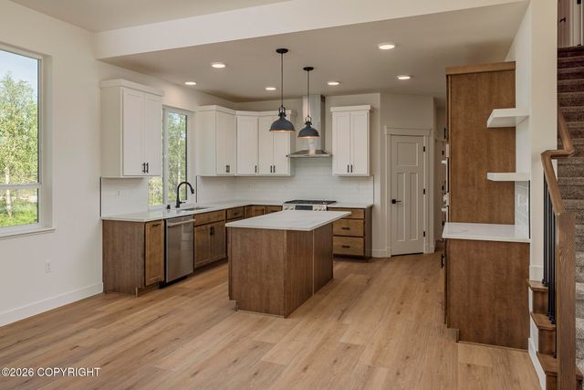 2538 N Cottage Hill Drive, Palmer, AK 99645