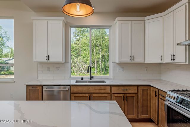 2538 N Cottage Hill Drive, Palmer, AK 99645