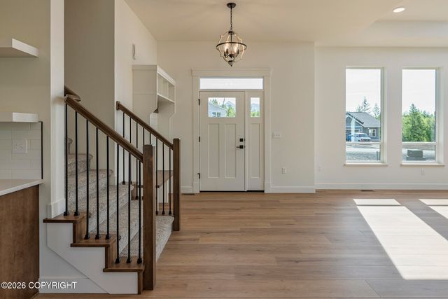 2538 N Cottage Hill Drive, Palmer, AK 99645