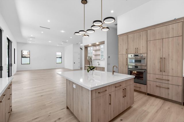 354 Leigh Road, West Palm Beach, FL 33405