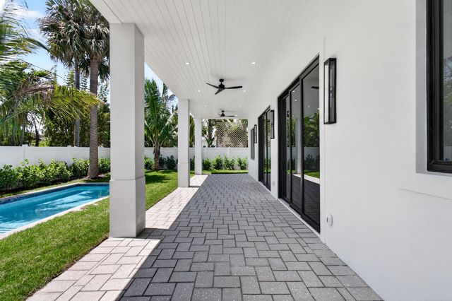 354 Leigh Road, West Palm Beach, FL 33405