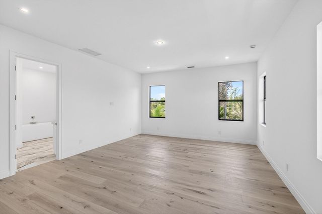354 Leigh Road, West Palm Beach, FL 33405