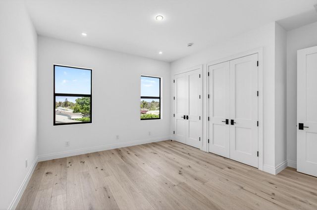 354 Leigh Road, West Palm Beach, FL 33405