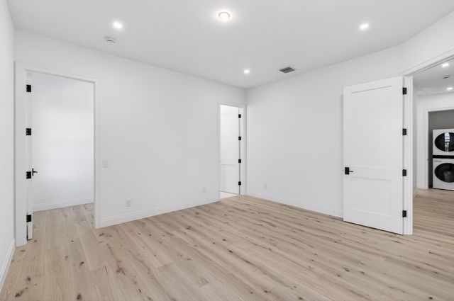 354 Leigh Road, West Palm Beach, FL 33405