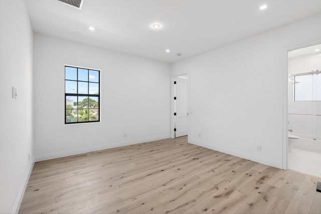 354 Leigh Road, West Palm Beach, FL 33405