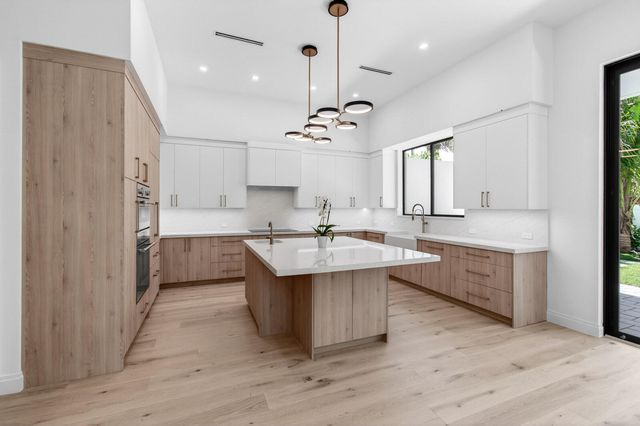 354 Leigh Road, West Palm Beach, FL 33405