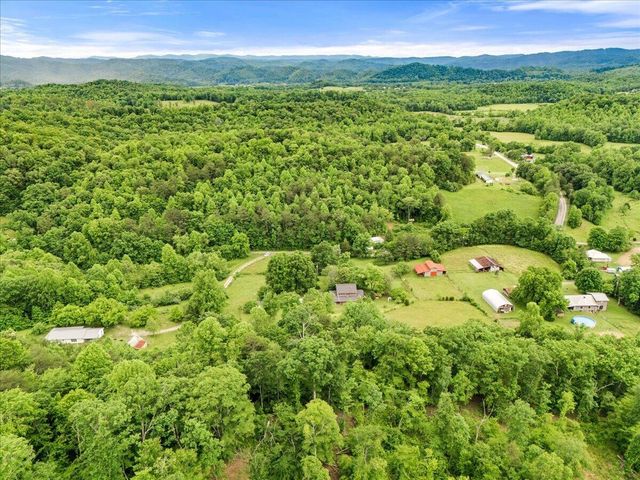 100 Lowell Brown Road, Rockholds, KY 40759