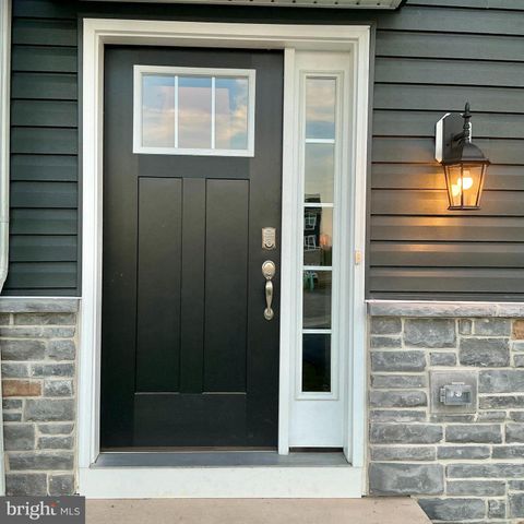 162 BELL CT, Sellersville, PA 18960