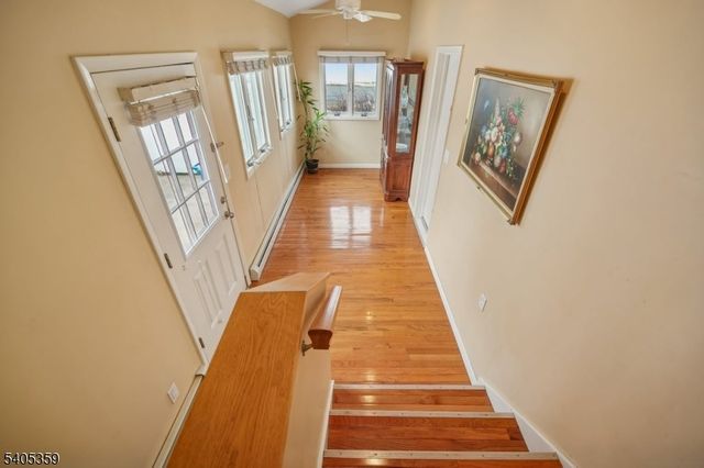 125 Laurita St, Linden City, NJ 07036