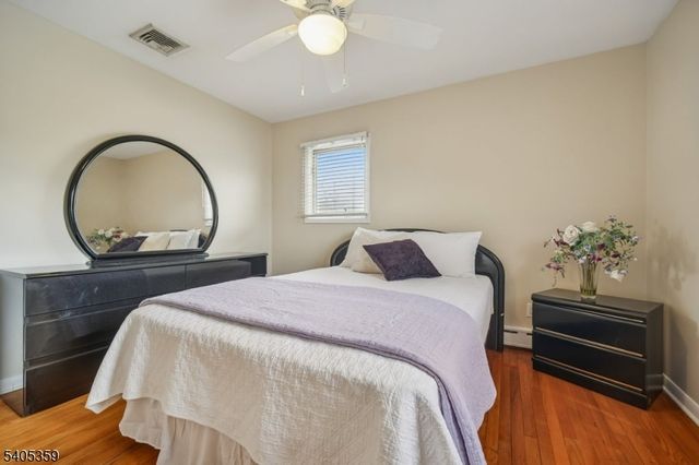 125 Laurita St, Linden City, NJ 07036