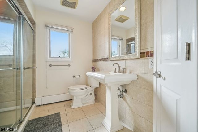 125 Laurita St, Linden City, NJ 07036