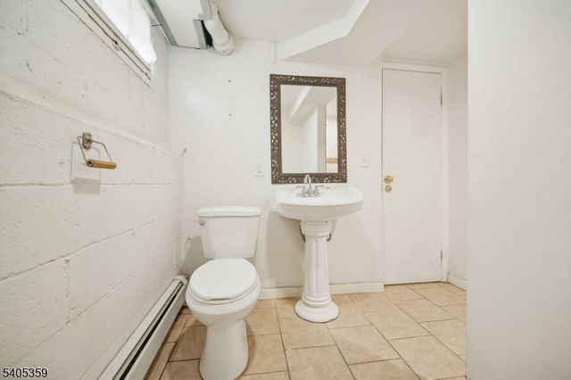 125 Laurita St, Linden City, NJ 07036