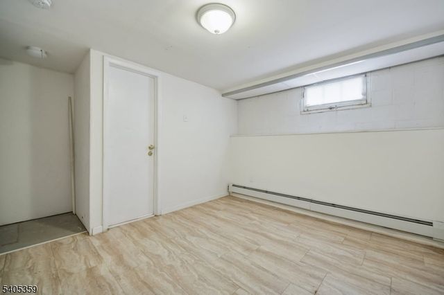 125 Laurita St, Linden City, NJ 07036