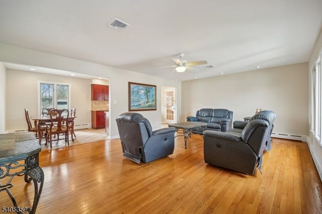 125 Laurita St, Linden City, NJ 07036