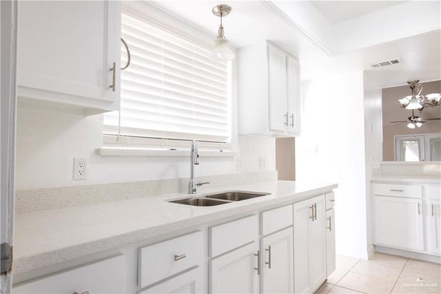 1801 Highland Park Avenue, Mission, TX 78572