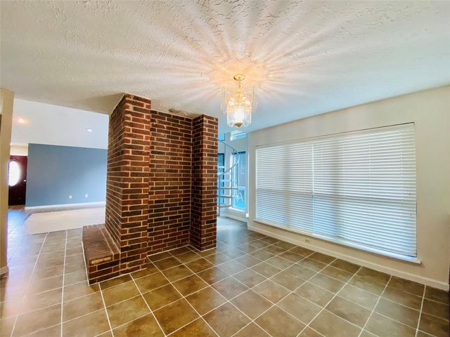 2001 Highland Hills Drive, Sugar Land, TX 77478