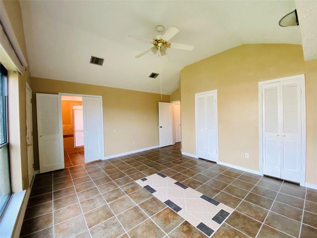 2001 Highland Hills Drive, Sugar Land, TX 77478