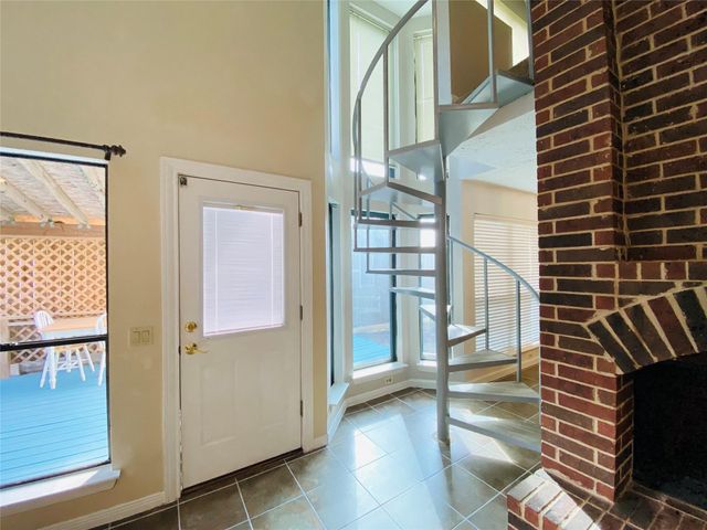 2001 Highland Hills Drive, Sugar Land, TX 77478