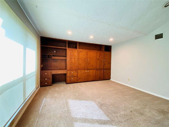 2001 Highland Hills Drive, Sugar Land, TX 77478