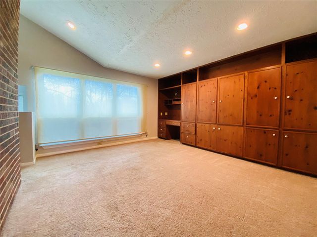 2001 Highland Hills Drive, Sugar Land, TX 77478