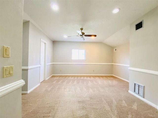 2001 Highland Hills Drive, Sugar Land, TX 77478