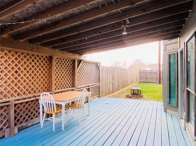 2001 Highland Hills Drive, Sugar Land, TX 77478