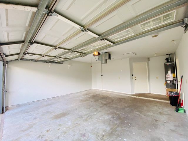 2001 Highland Hills Drive, Sugar Land, TX 77478