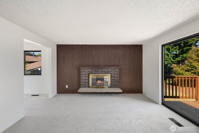 25327 33rd Place S, Kent, WA 98032