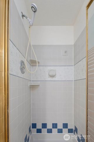 25327 33rd Place S, Kent, WA 98032