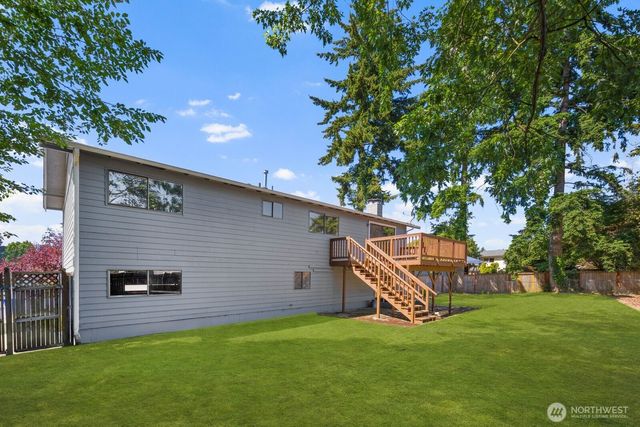 25327 33rd Place S, Kent, WA 98032