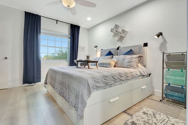 2426 SE 17th Street 305, Fort Lauderdale, FL 33316