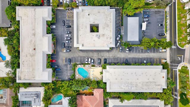 2426 SE 17th Street 305, Fort Lauderdale, FL 33316