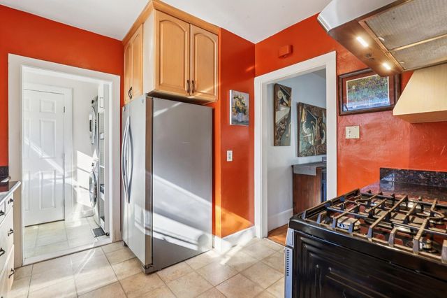 3170 Carly Way, Sacramento, CA 95816