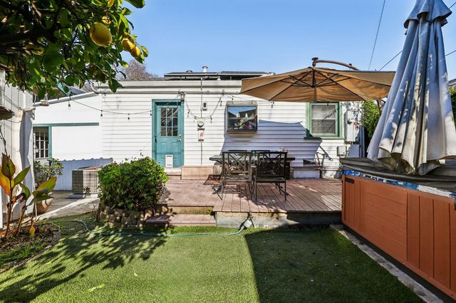 3170 Carly Way, Sacramento, CA 95816