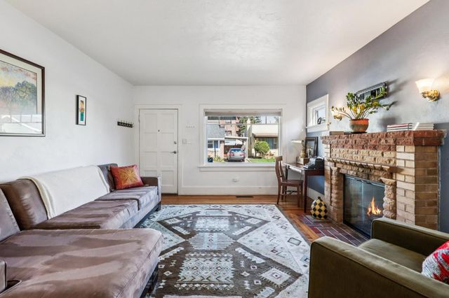 3170 Carly Way, Sacramento, CA 95816