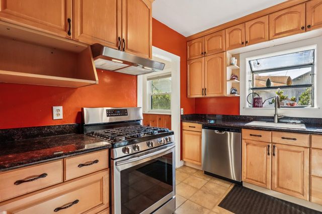 3170 Carly Way, Sacramento, CA 95816