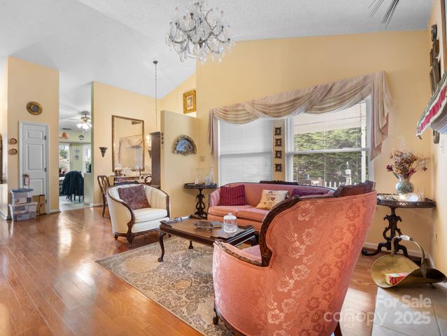 112 Cimarron Drive, Asheville, NC 28803