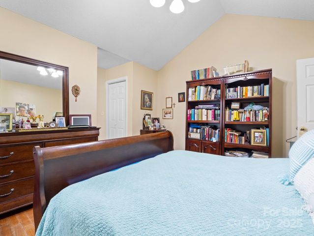 112 Cimarron Drive, Asheville, NC 28803