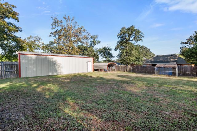 306 PR 1280, Fairfield, TX 75840