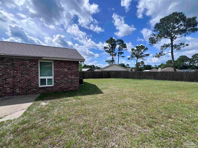 526 Tampico Ter, Pensacola, FL 32506