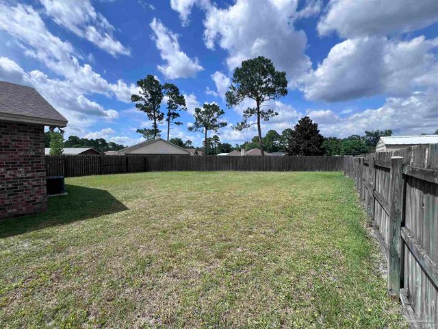 526 Tampico Ter, Pensacola, FL 32506